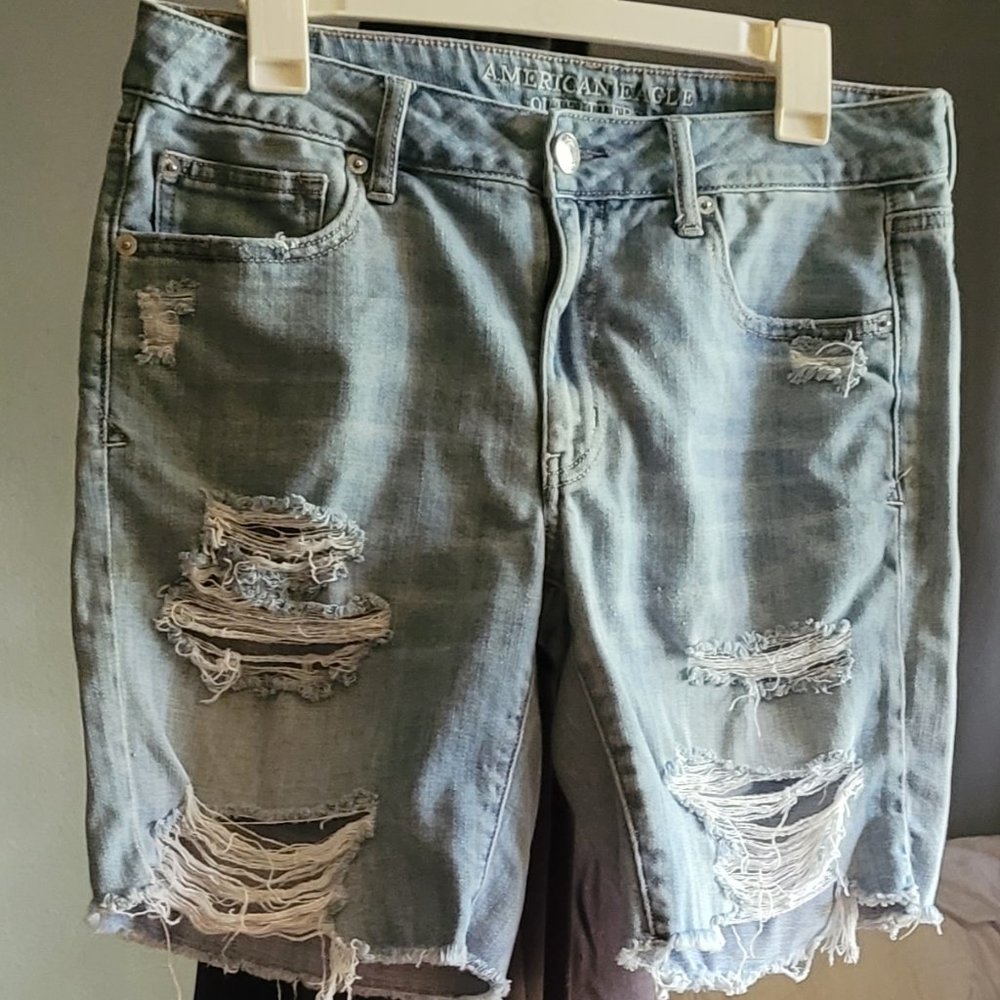 American Eagle Slouchy Bramuda 8